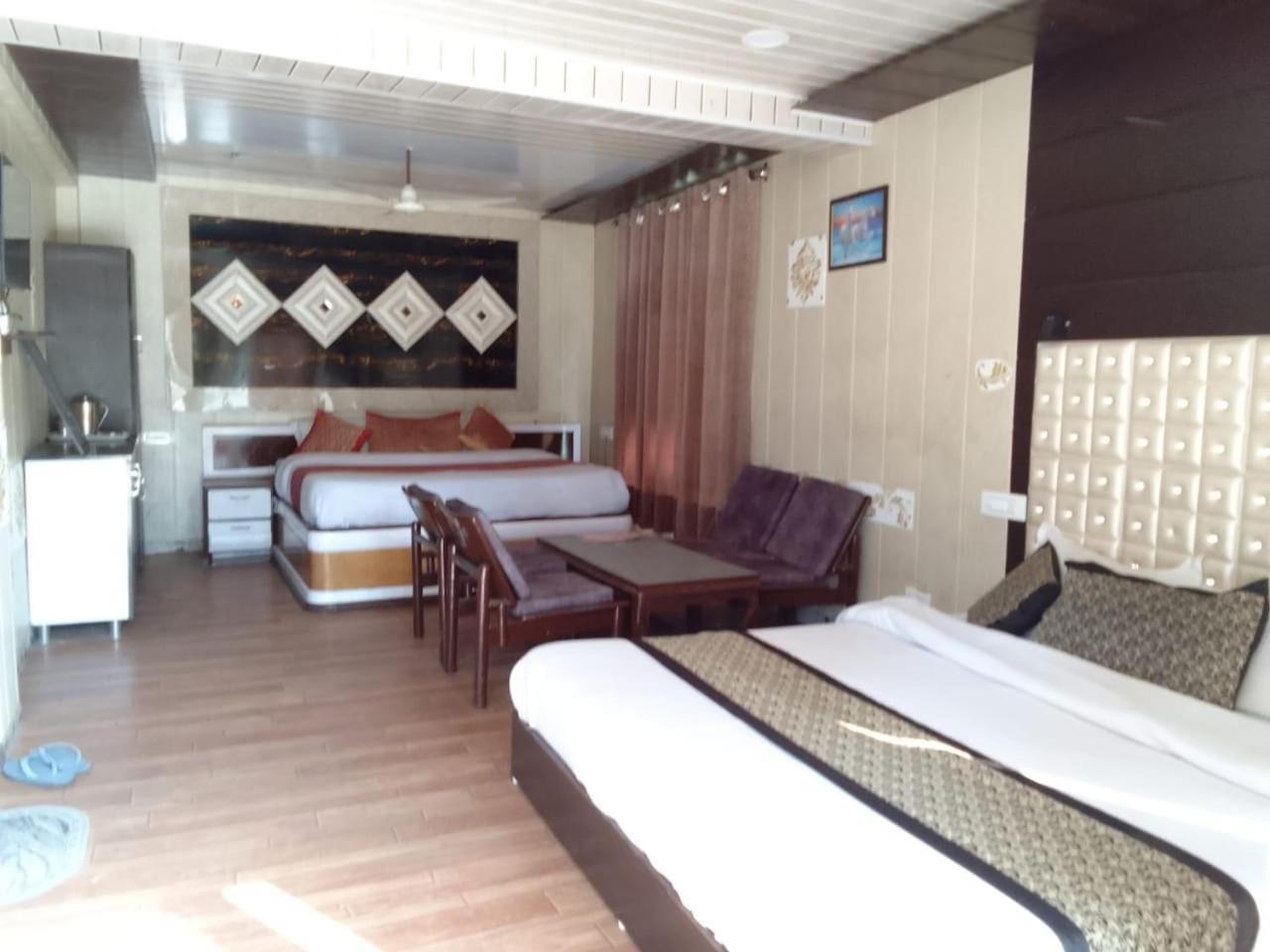 Hotel Fontana Дармсала Екстер'єр фото